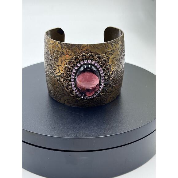 Liz Palacios SF Cuff Bracelet Wide Large Purple Glass Rhinestone Crystals
Ornate - Picture 6 of 10